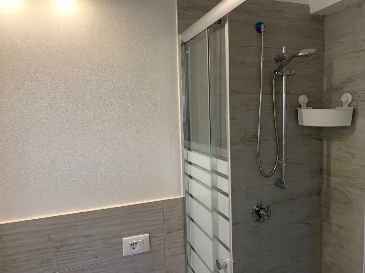 Appartement Deni's Per 4 *