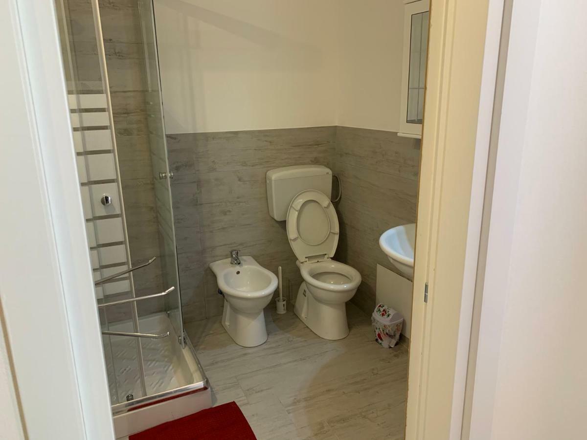 Apartment Deni's Per 4 Syrakus