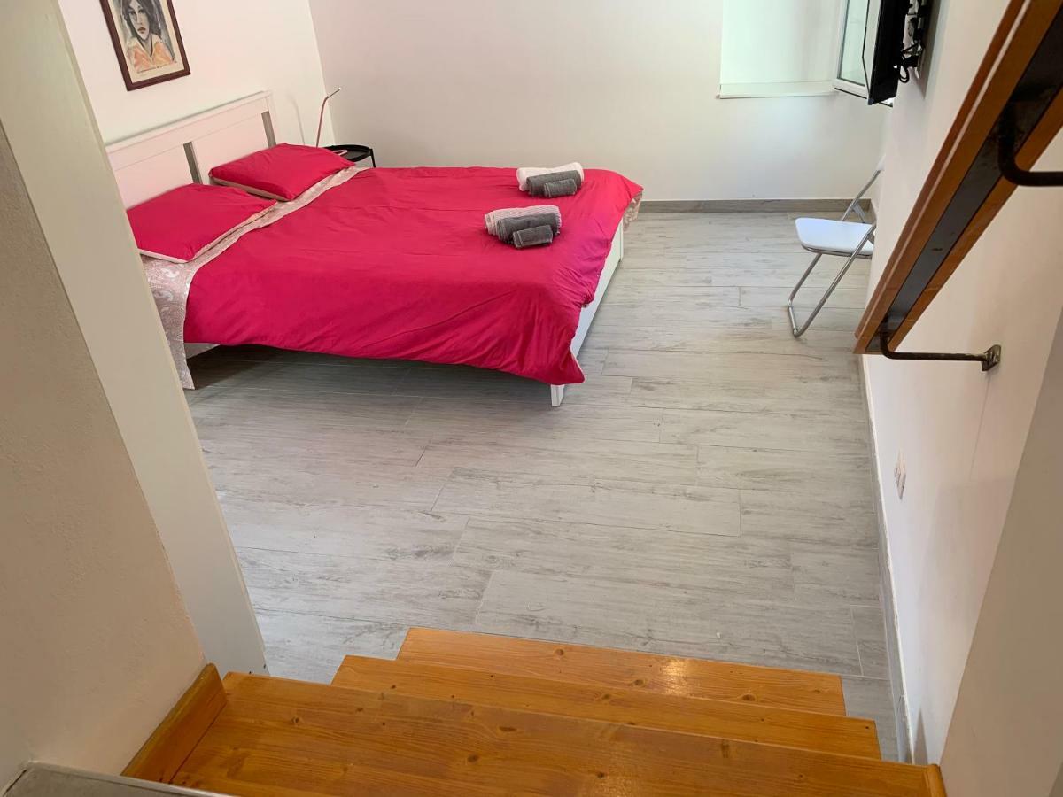 Deni's Per 4 Apartment